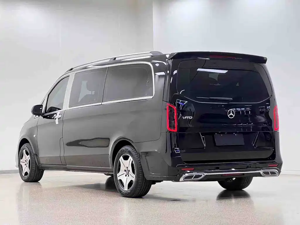 Mercedes-Benz Vito 2024 — фото 30