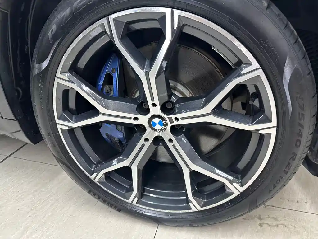 BMW X5 2019