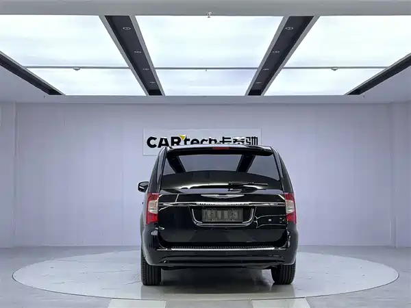 Chrysler Grand Voyager 2014