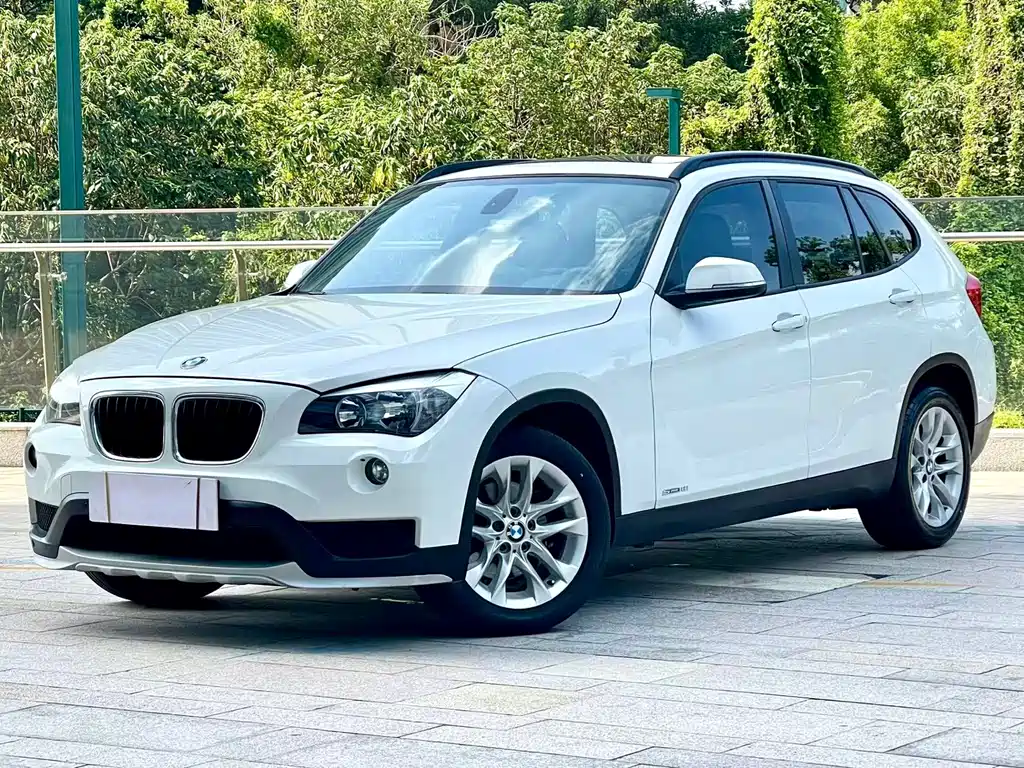 BMW X1 2016 — фото 1