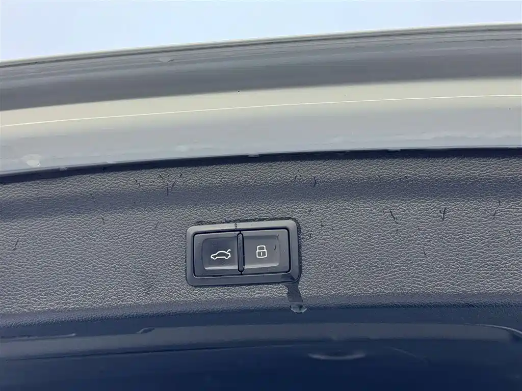 Audi Q3 2023 — фото 24