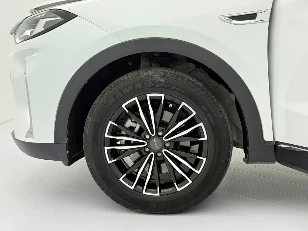 Jetour X70 PLUS 2022 — фото 31
