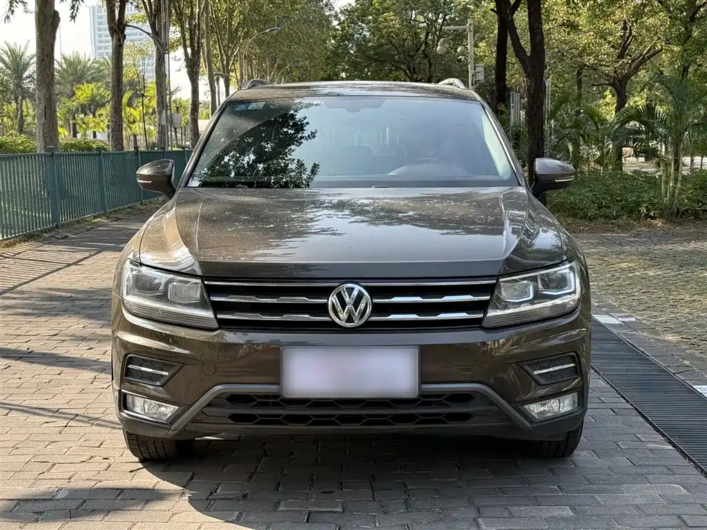 Volkswagen Tiguan L 2018 — фото 21