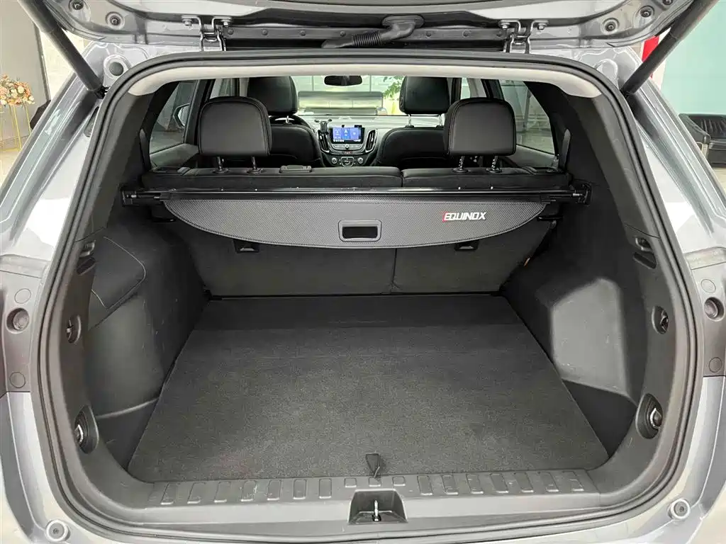 Chevrolet Equinox 2022 — фото 16