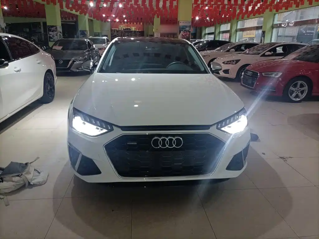 Audi A4L 2020