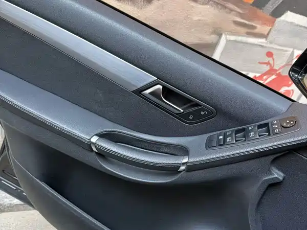 Mercedes-Benz R-Class 2014