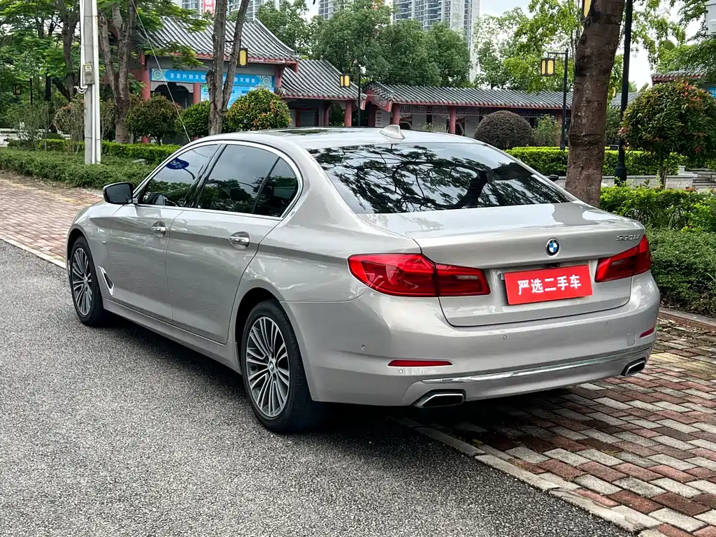 BMW 5 Series 2018 — фото 7