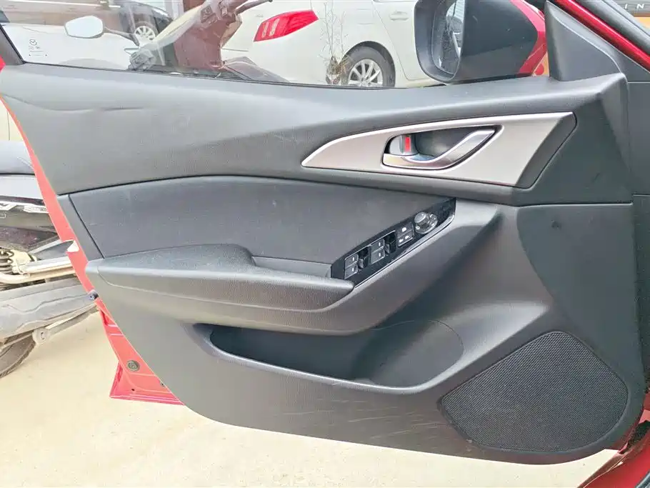 Mazda 3 Axela 2019