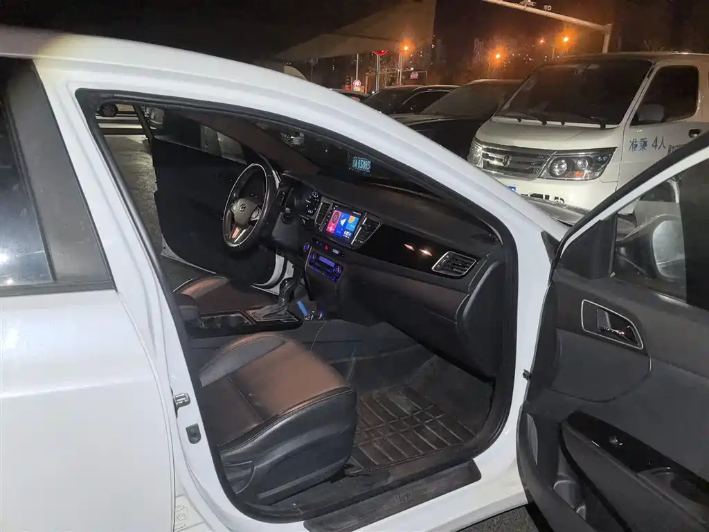 Hyundai Mistra 2015 — фото 20
