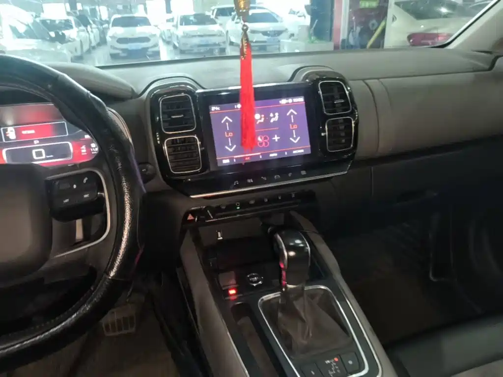 Citroën C5 Aircross 2018 — фото 13