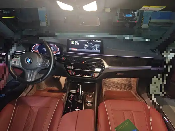 BMW 5 Series 2023