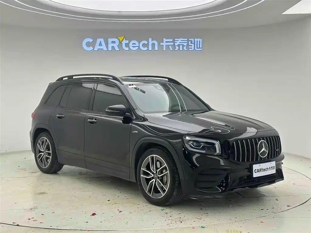 Mercedes-Benz GLB AMG 2023 — фото 2