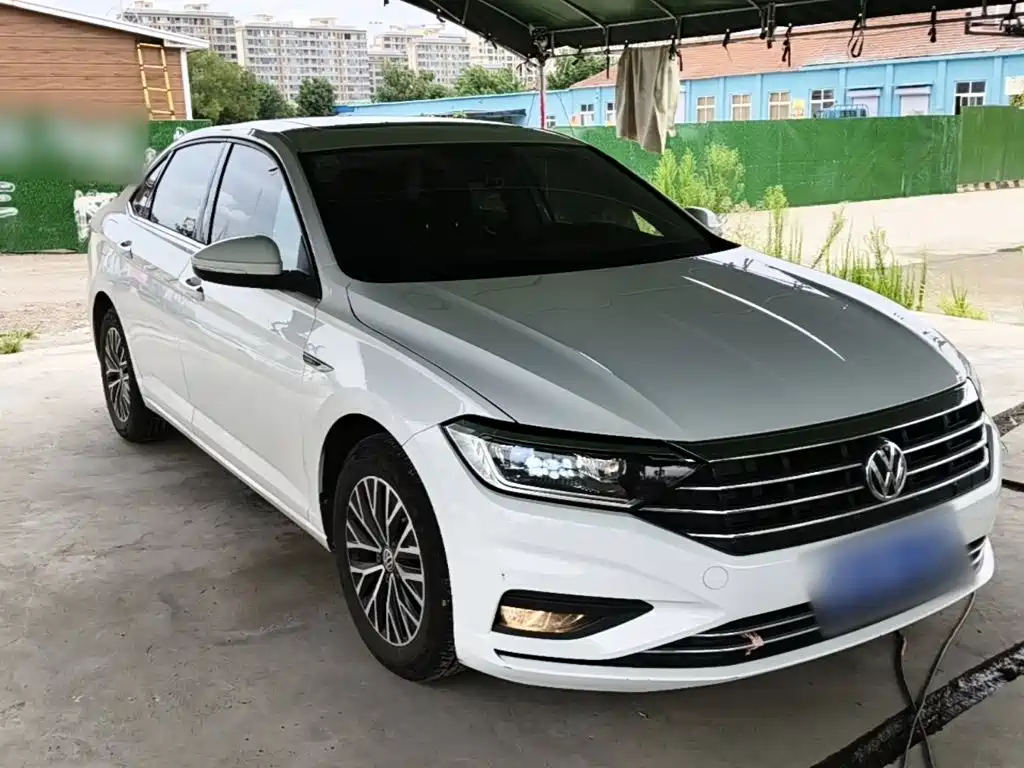 Volkswagen Sagitar 2021