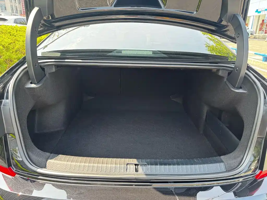 Volkswagen Passat 2019 — фото 29