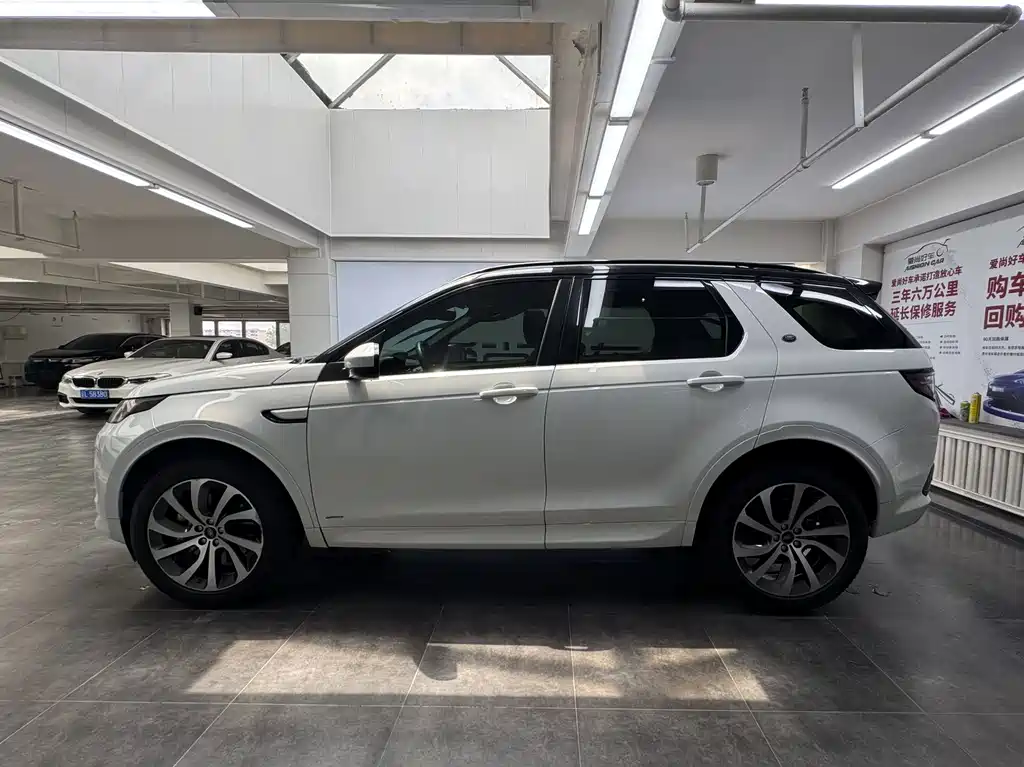 Land Rover Discovery Sport 2021 — фото 4