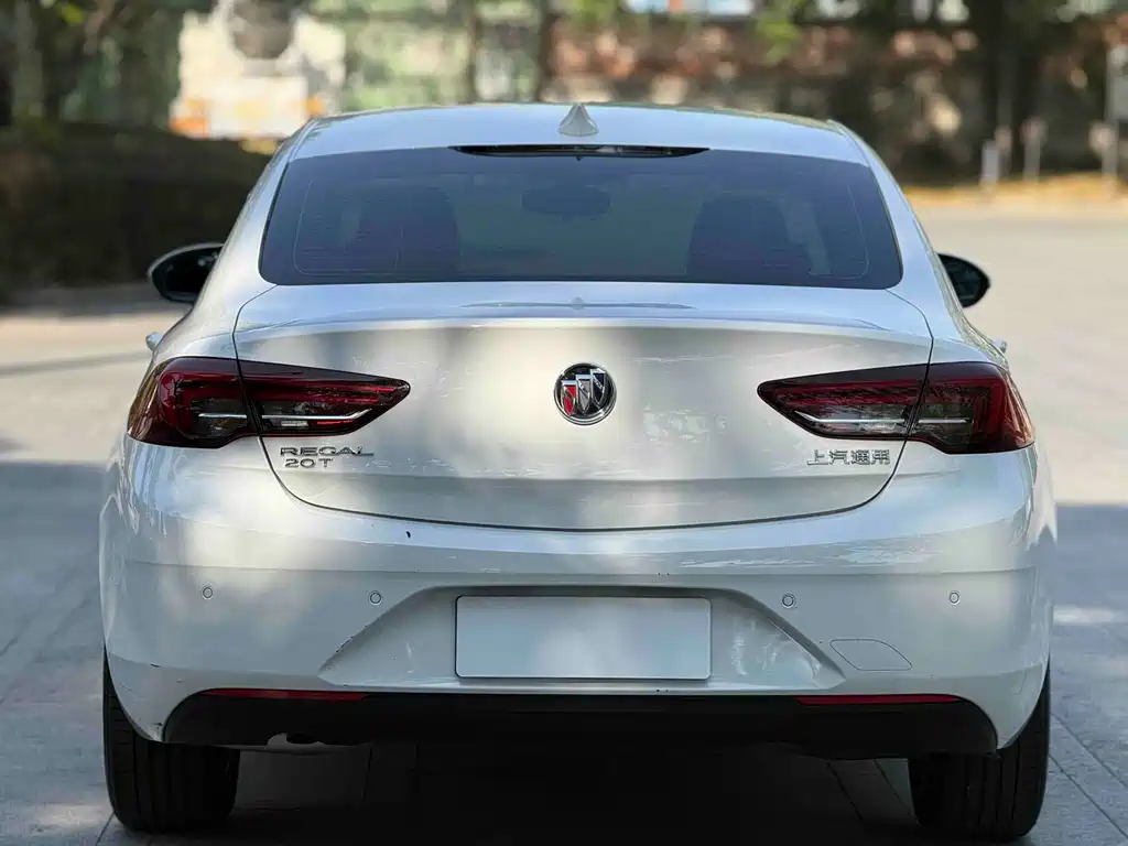 Buick Regal 2019 — фото 27