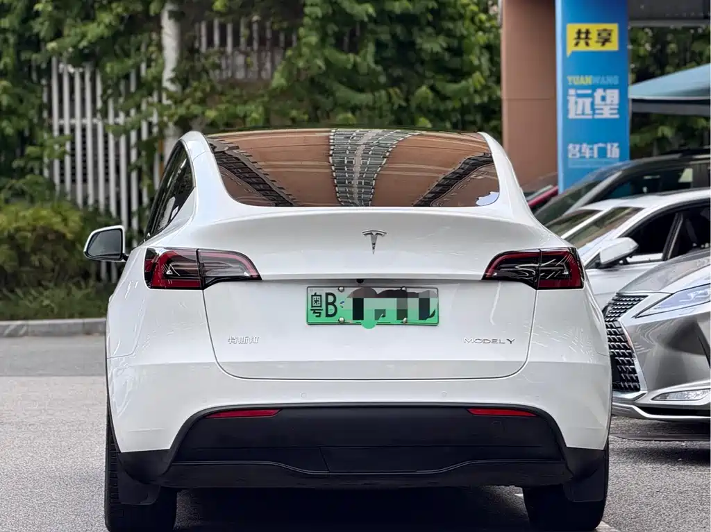 Tesla Model Y 2022 — фото 5