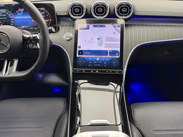 Mercedes-Benz C-Class 2023