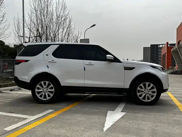 Land Rover Discovery 2019