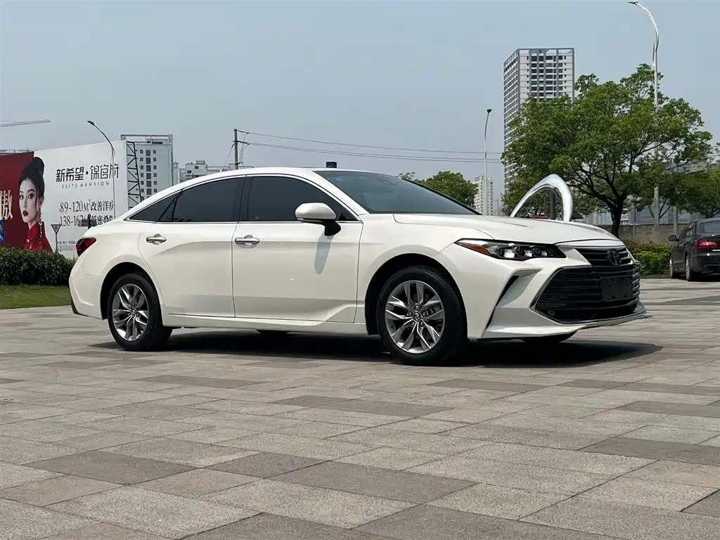 Toyota Avalon 2020
