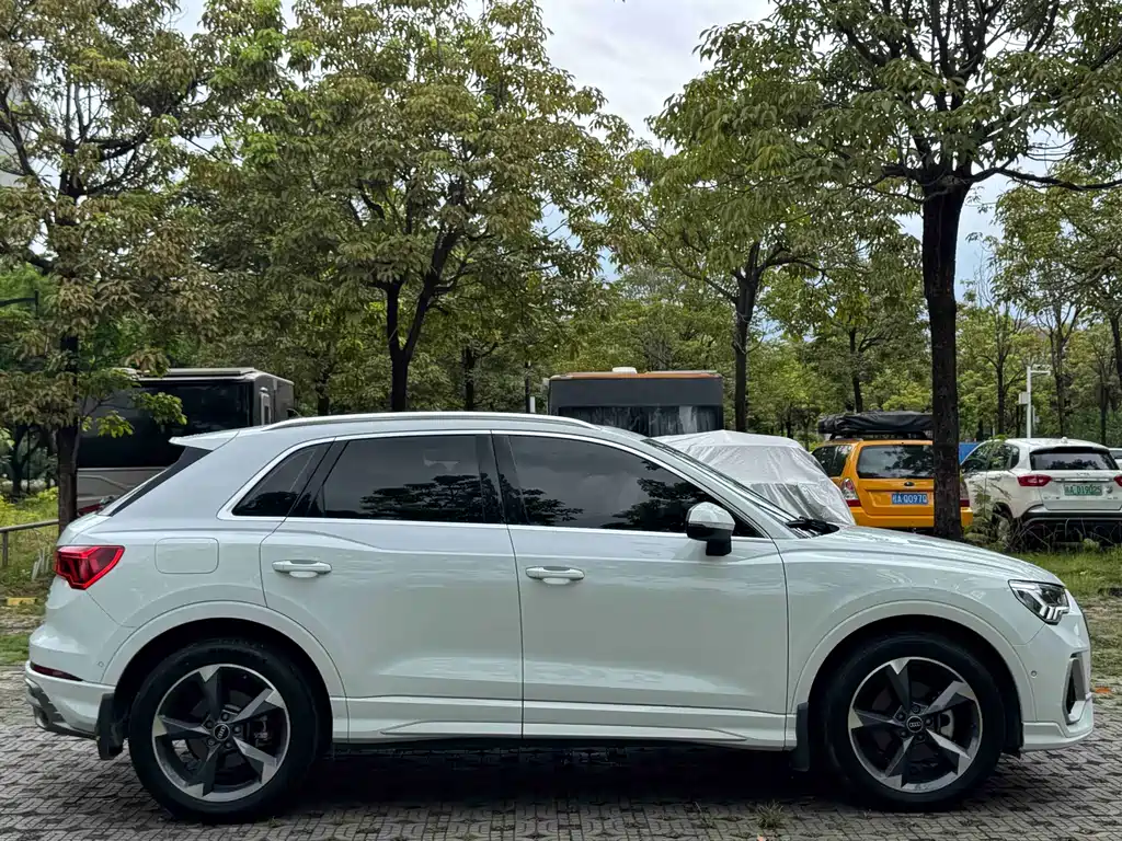 Audi Q3 2023