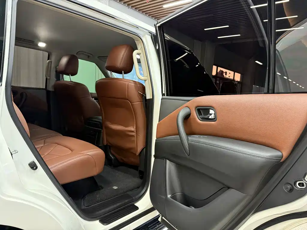 Nissan Patrol 2018 — фото 12