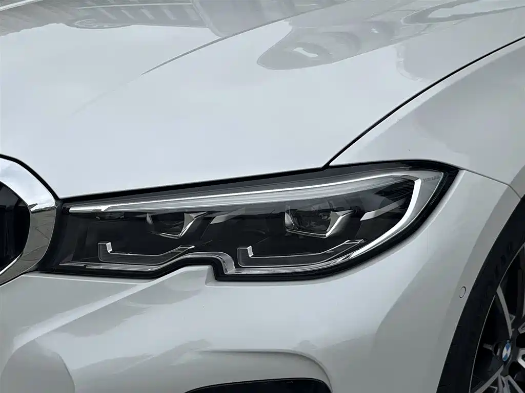 BMW 3 Series 2020 — фото 8