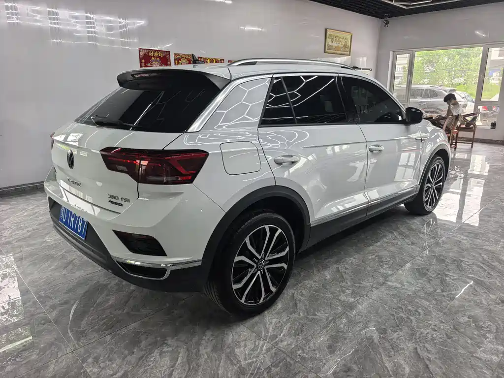 Volkswagen T-Roc 2023