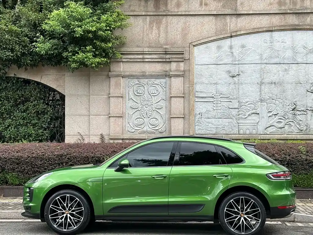 Porsche Macan 2021 — фото 22