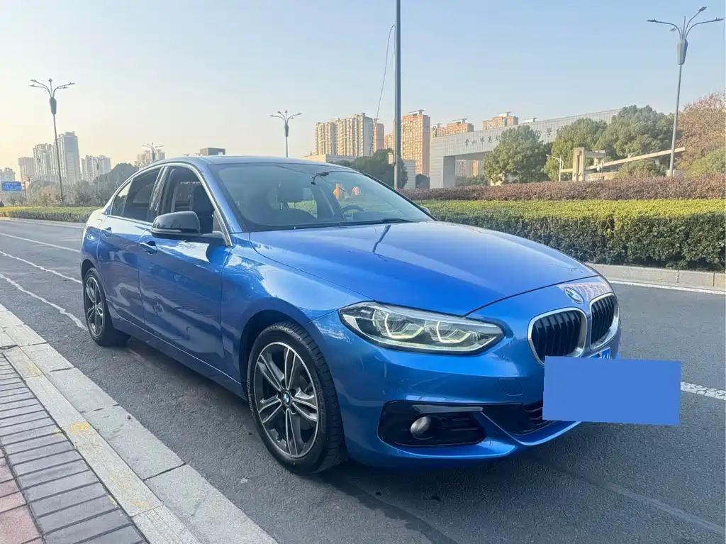 BMW 1 Series 2019 — фото 3