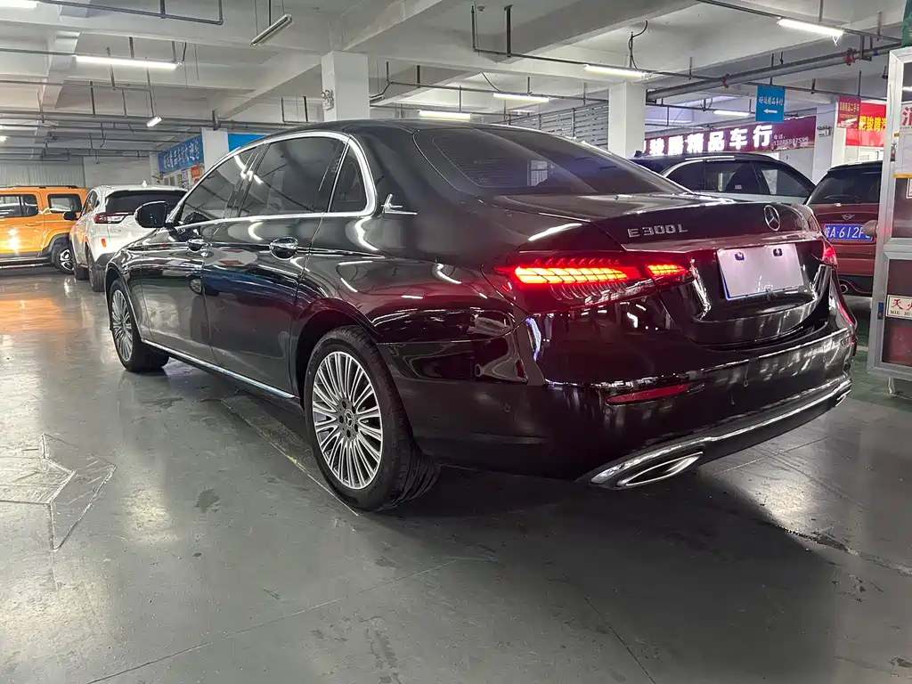 Mercedes-Benz E-Class 2023