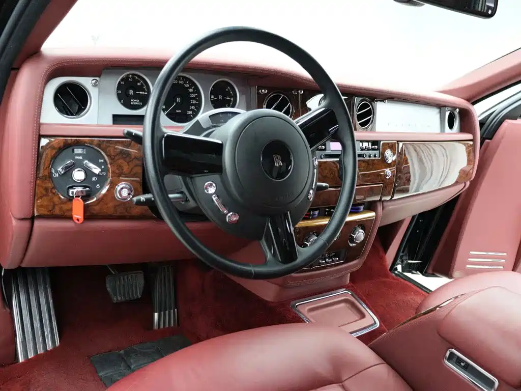 Rolls-Royce Phantom 2013 — фото 9