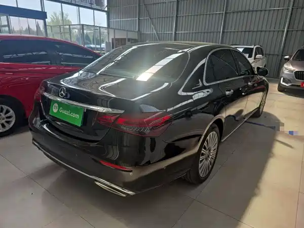 Mercedes-Benz E-Class 2023