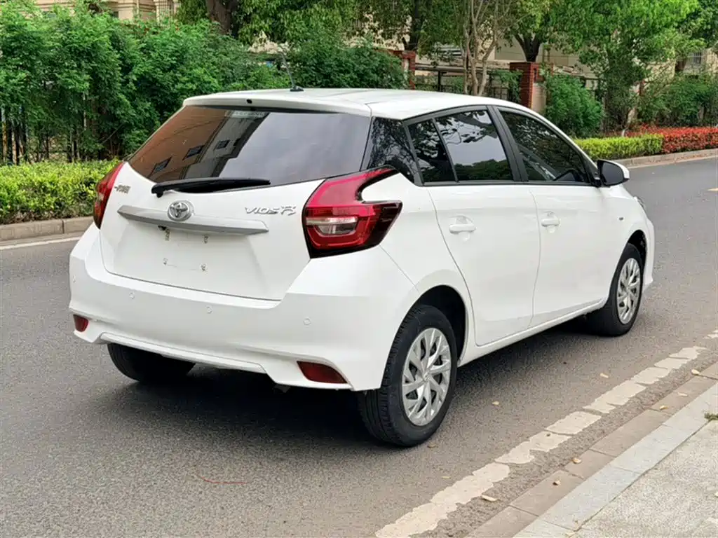 Toyota Vios FS 2021 — фото 21