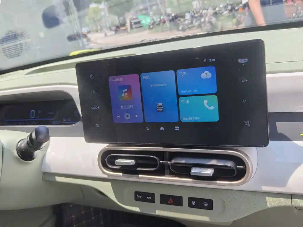 Geely Galaxy Panda 2025 — фото 14