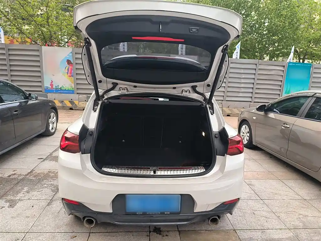 BMW X2 2020 — фото 9