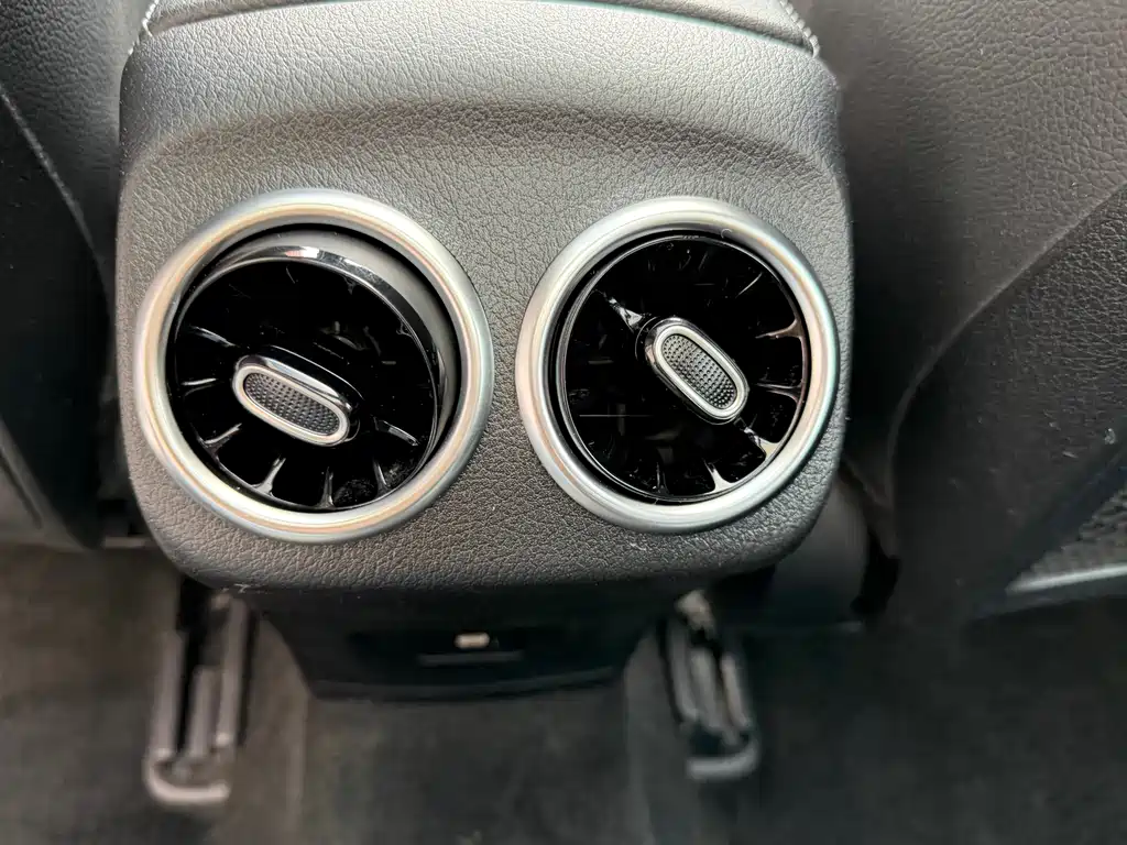 Mercedes-Benz A-Class 2023 — фото 8