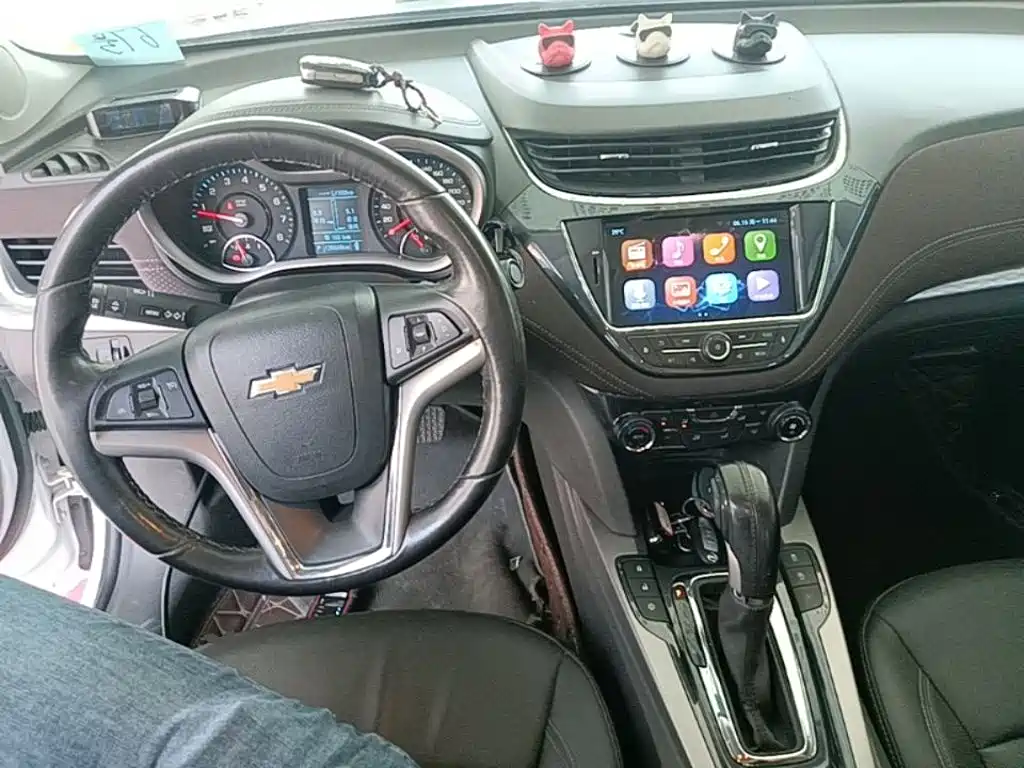 Chevrolet Malibu 2018 — фото 10