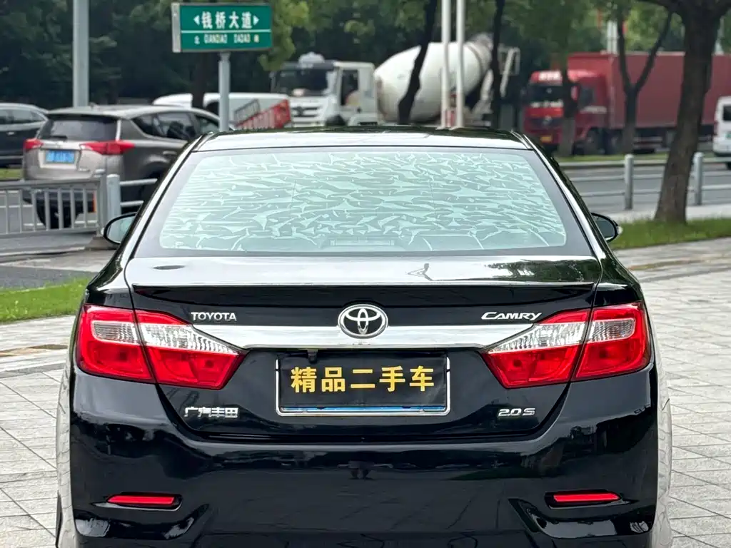 Toyota Camry 2014