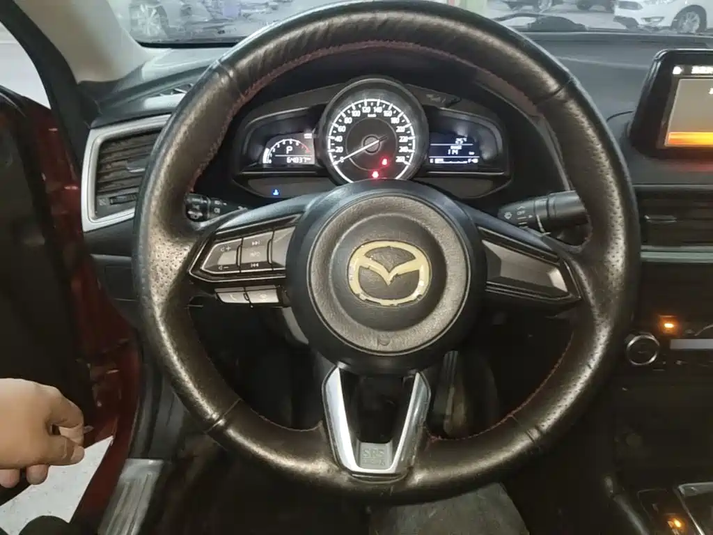 Mazda 3 Angkesela 2017