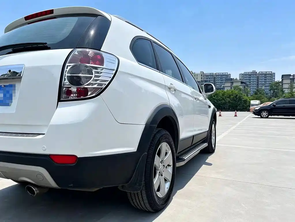 Chevrolet Captiva 2014 — фото 8