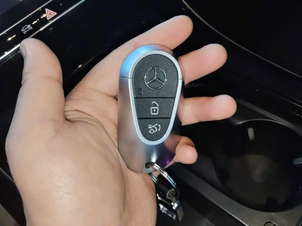 Mercedes-Benz C-Class 2023 — фото 17