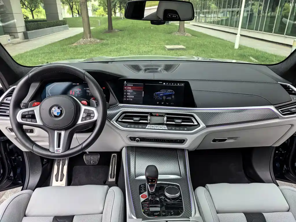 BMW X5 M 2022 — фото 24