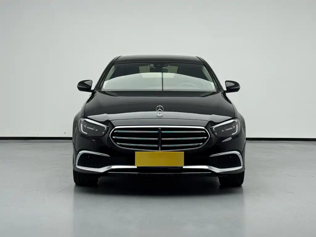 Mercedes-Benz E-Class 2023 — фото 2