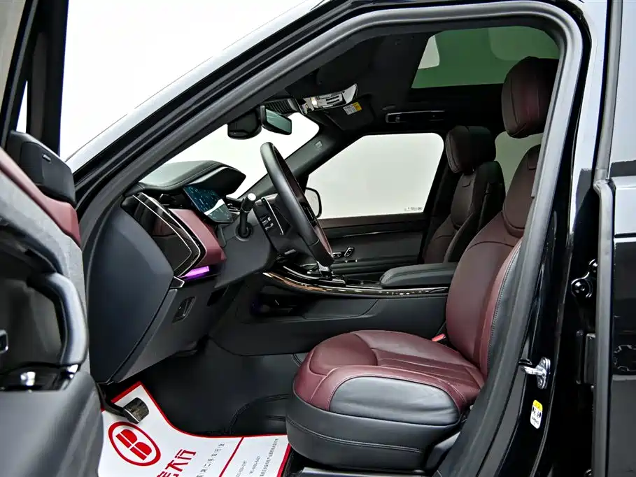 Land Rover Range Rover Sport 2025 — фото 11