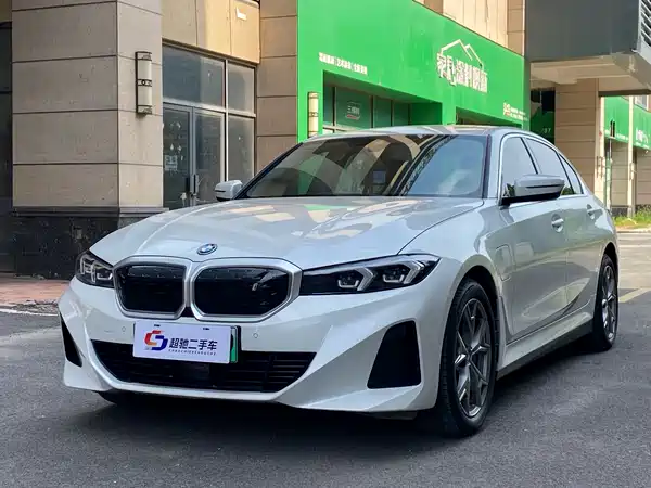 BMW i3 2024