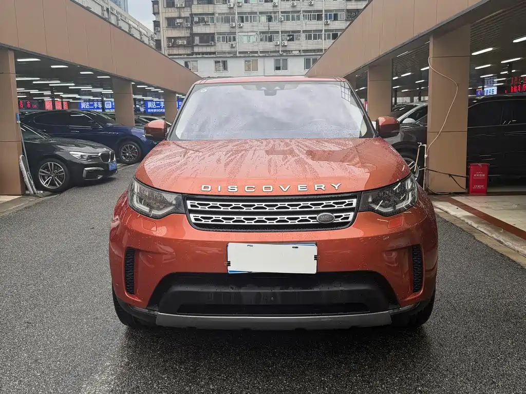 Land Rover Discovery 2017 — фото 15
