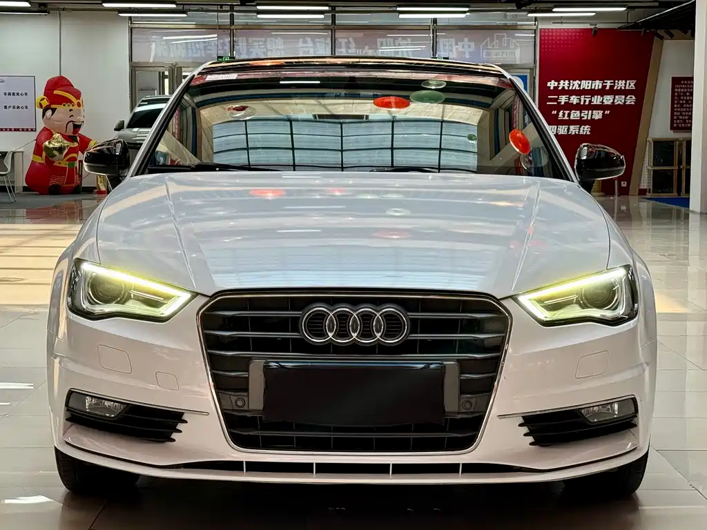 Audi A3 2015 — фото 2