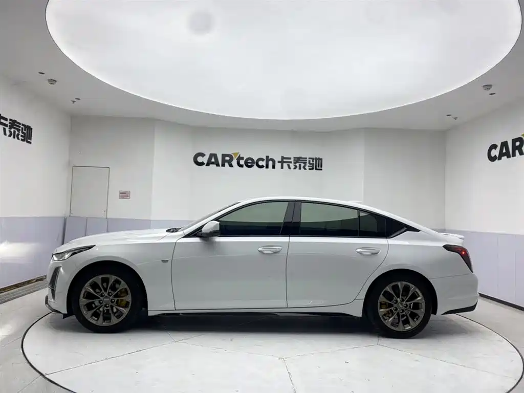 Cadillac CT5 2021 — фото 8