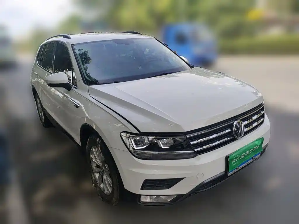 Volkswagen Tiguan L 2018 — фото 23